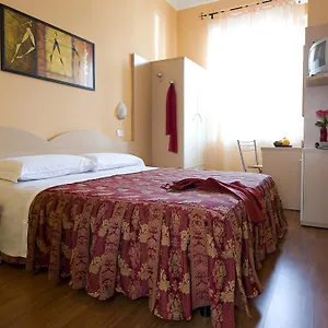 https://hotel-sabatino-milan.italymilanhotels.net
